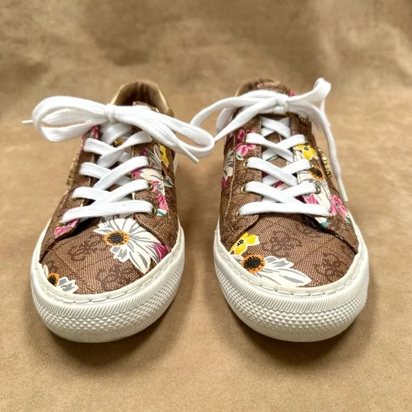 GUESS GW Loven 3 Brown Floral Logo Sneakers 8.5 EUC Shoes Designer Look - Picture 3 of 10